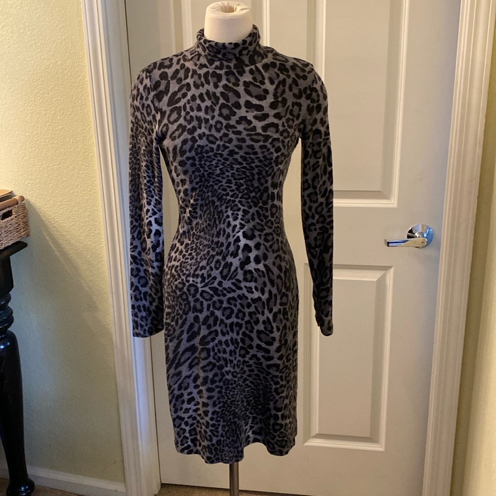 Cache black and gray leopard print long sleeve turtleneck sweater dress